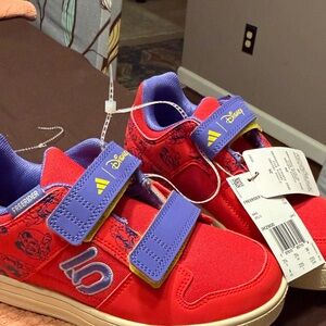 Adidas unisex child Five Ten X Disney